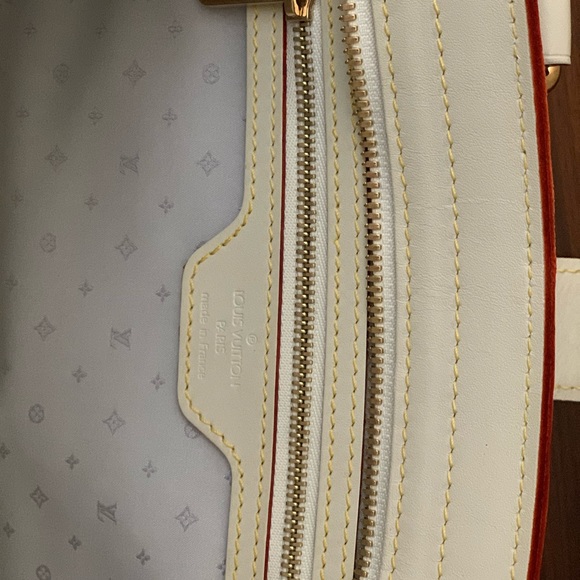 Louis Vuitton Bag - Picture 6 of 8